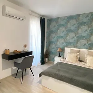 verificați disponibilitatea